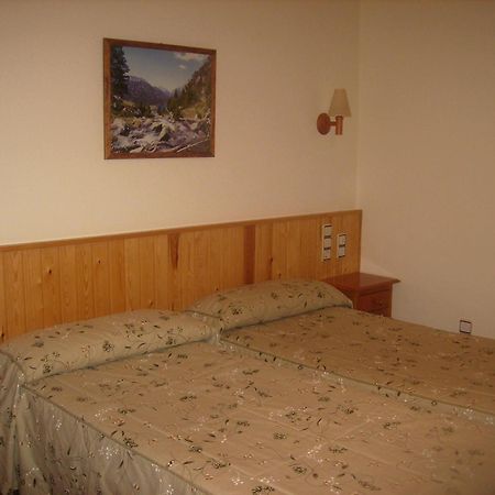 Hostal Pernalle Erill la Vall Zewnętrze zdjęcie