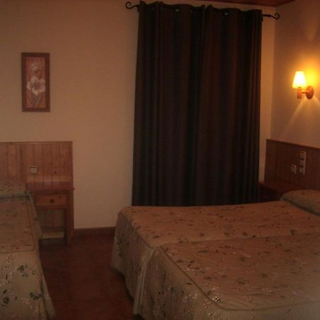 Hostal Pernalle Erill la Vall Zewnętrze zdjęcie