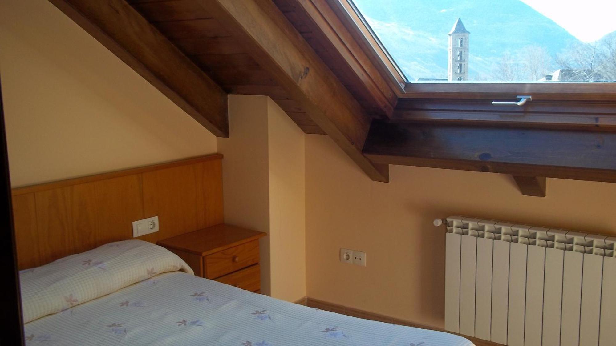Hostal Pernalle Erill la Vall Zewnętrze zdjęcie