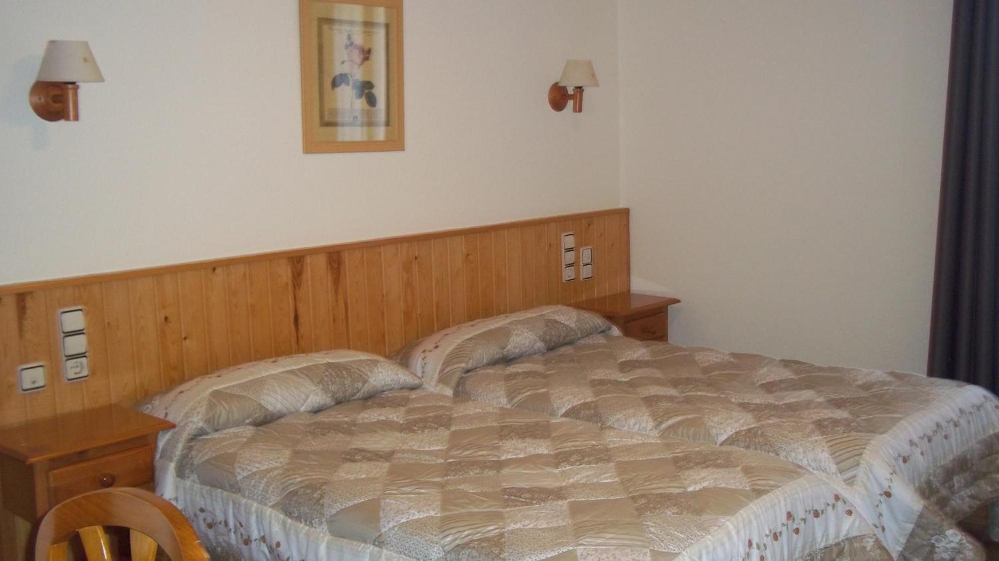 Hostal Pernalle Erill la Vall Zewnętrze zdjęcie