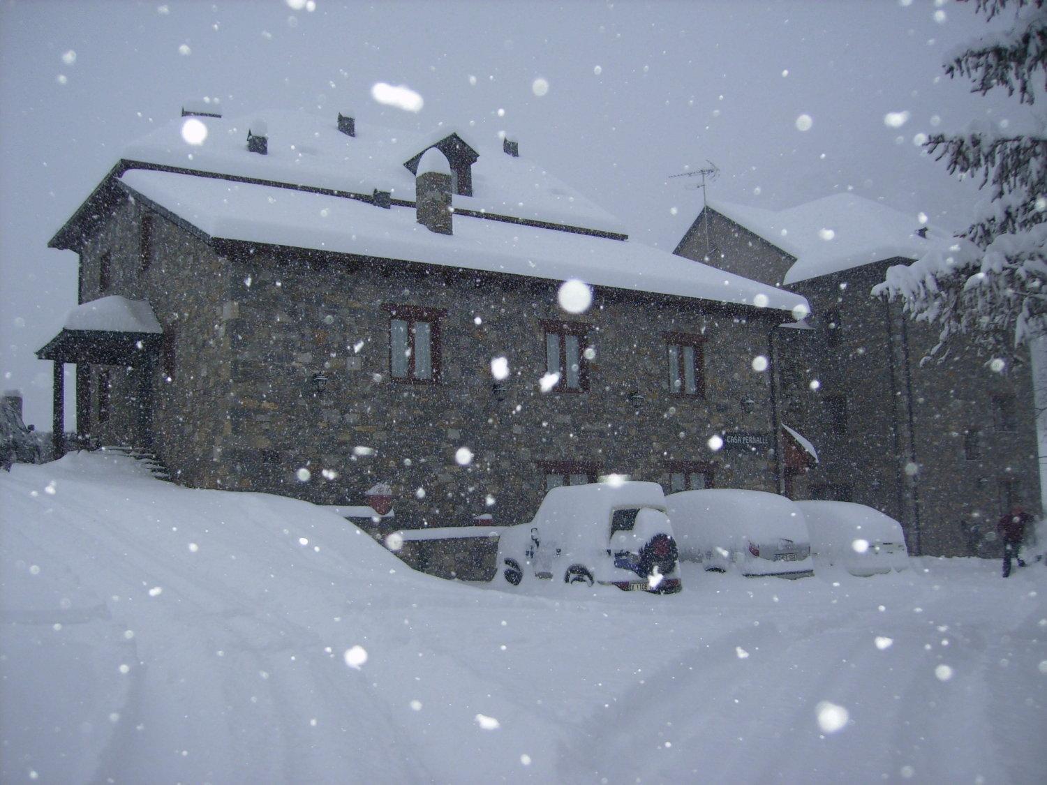 Hostal Pernalle Erill la Vall Zewnętrze zdjęcie