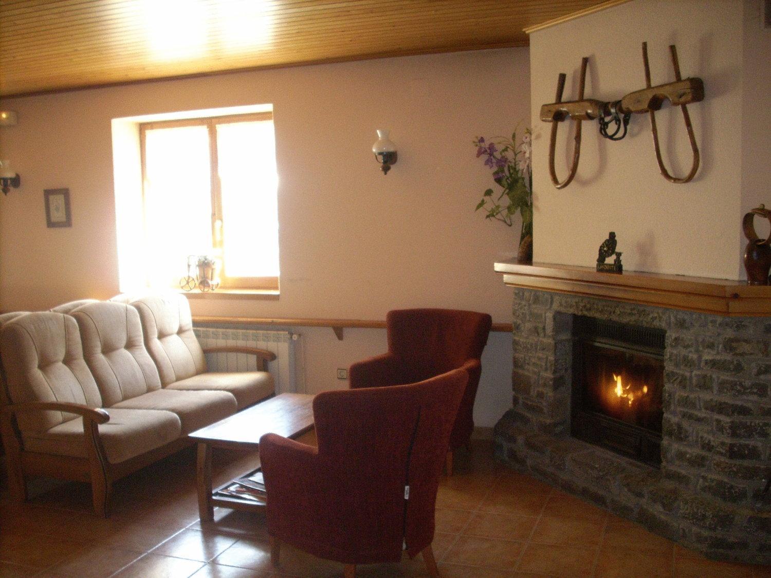 Hostal Pernalle Erill la Vall Zewnętrze zdjęcie