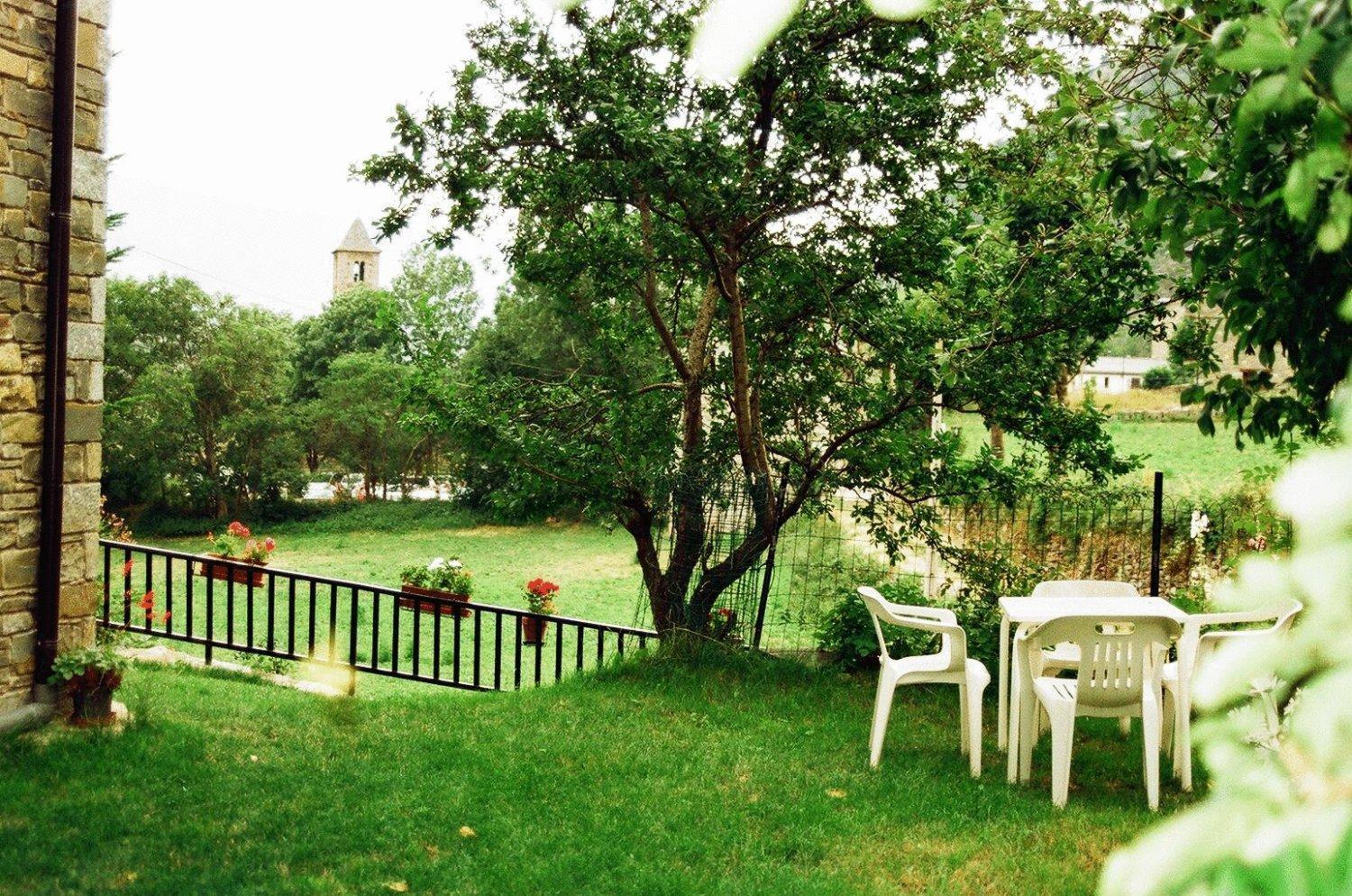 Hostal Pernalle Erill la Vall Zewnętrze zdjęcie